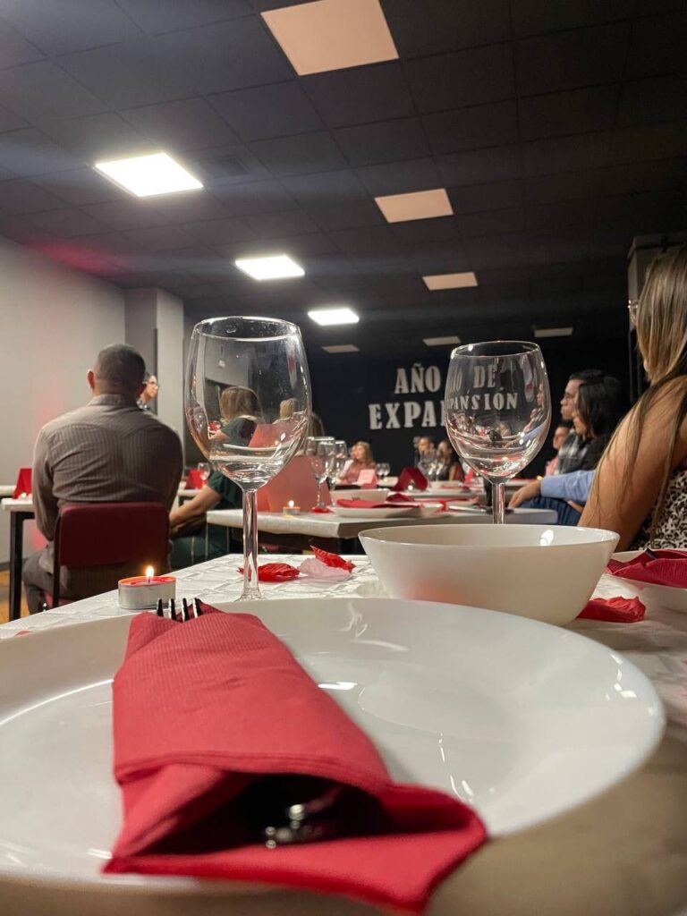 Portada cena especial de matrimonios